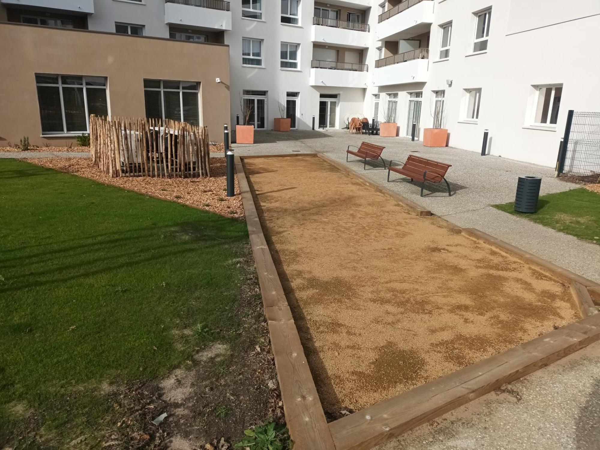 Aparthotel Domitys Les Craies Blanches Mont de Marsan Exterior foto