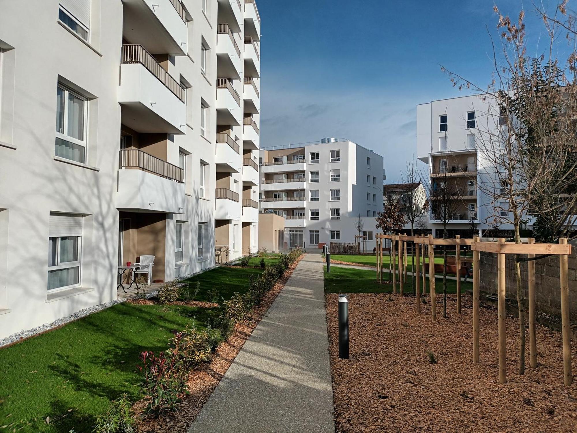 Aparthotel Domitys Les Craies Blanches Mont de Marsan Exterior foto